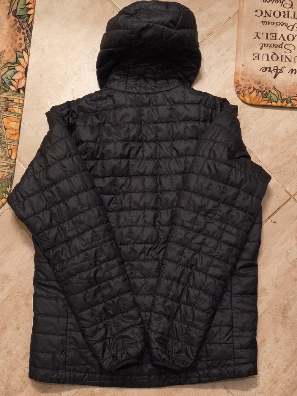 Patagonia Nano Puff Hoody (L) - Picture 7 of 10